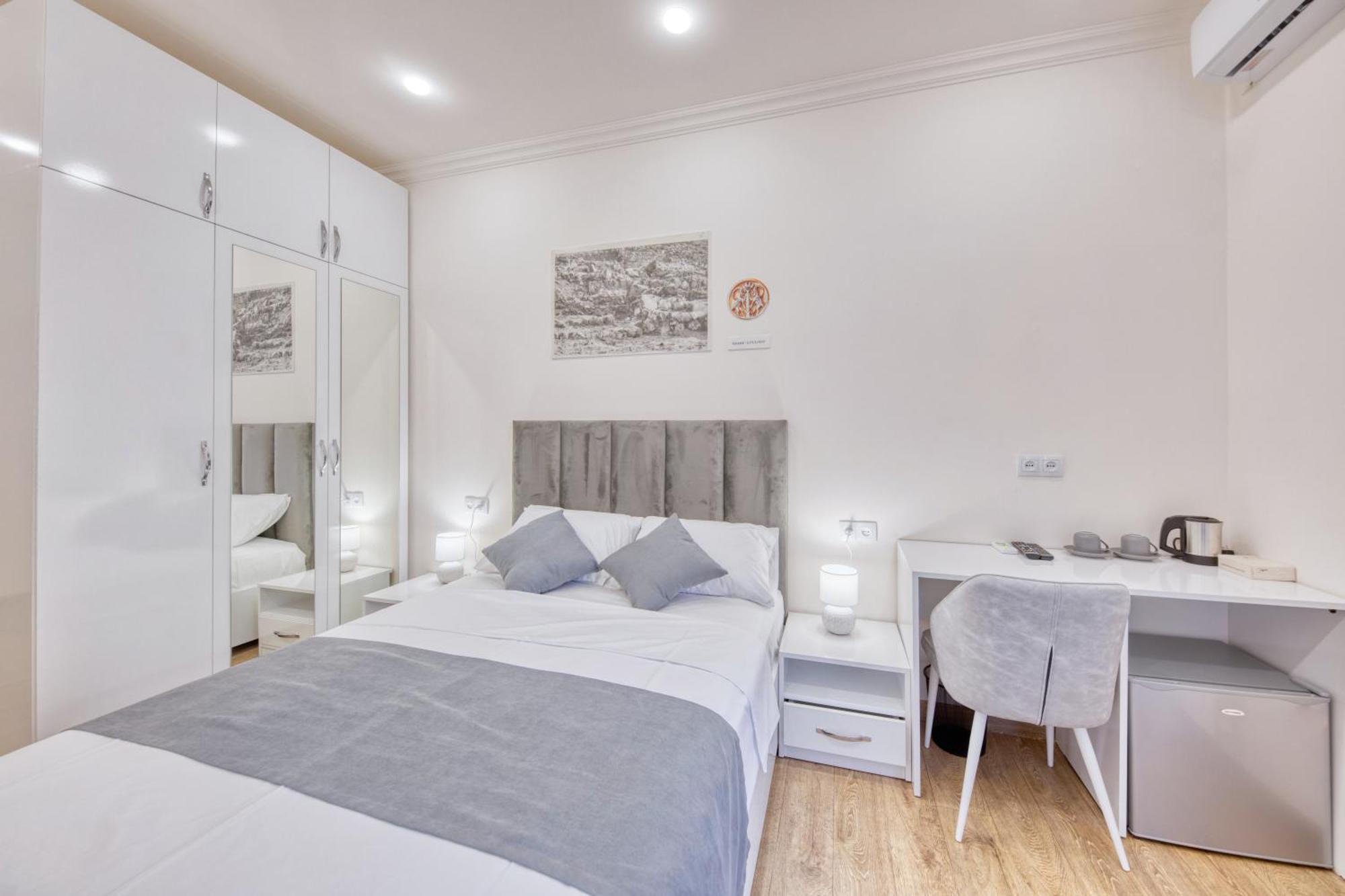 Maison Heritage Hotel Jerevan Buitenkant foto